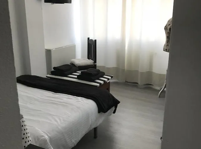 El Cantal Guest house Santona